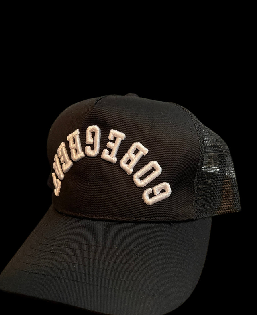 R4I Hat-Blackw/White